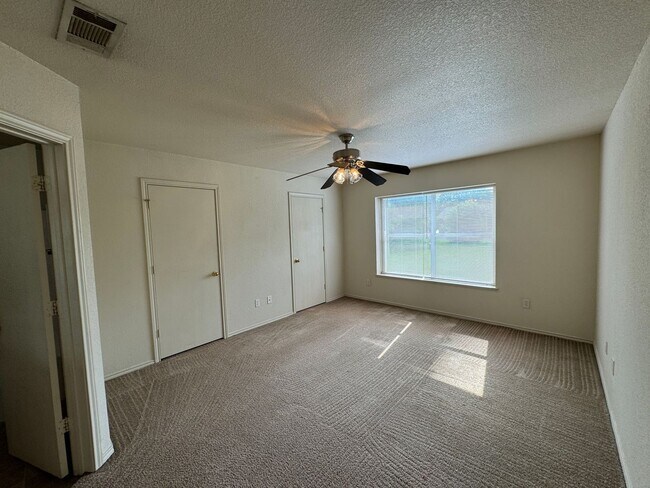 Building Photo - 1602 Aztec Trce