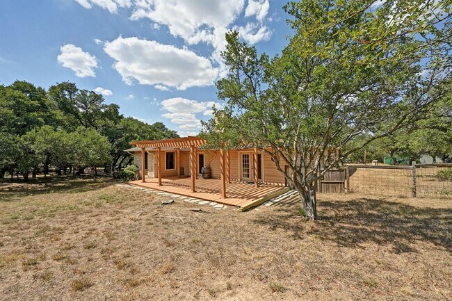 Building Photo - 1045 Hidden Hills Dr