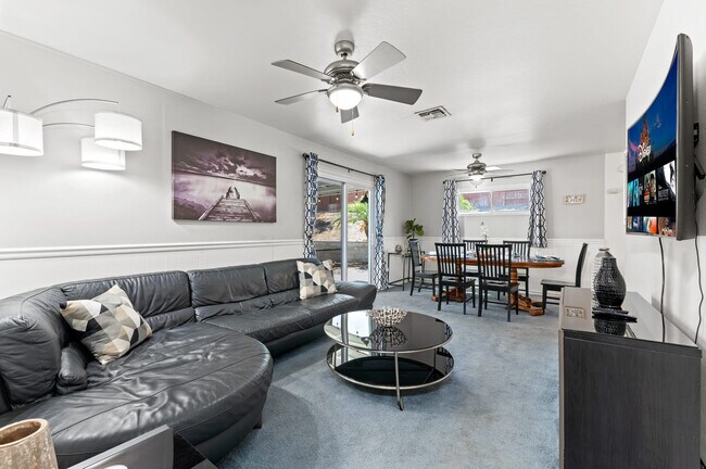 Primary Photo - 8543 Sandstone Dr