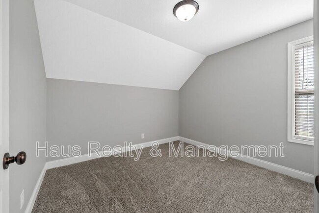 Building Photo - 150 Sycamore Hill Dr