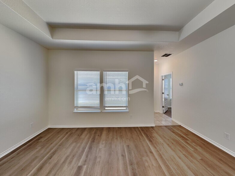 Building Photo - 178 FallowBrook Ln