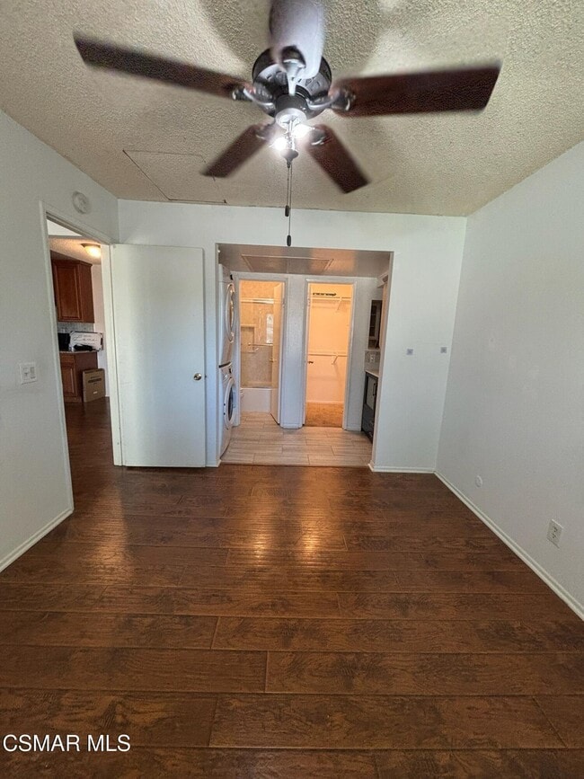Building Photo - 4553 Alamo St