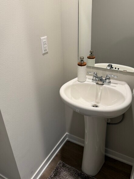 Half bath sink - 4521 SE Ember Ln