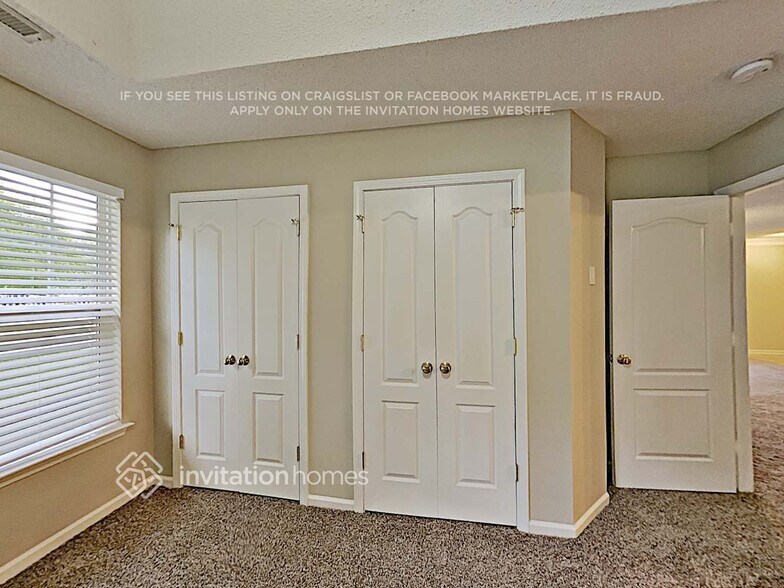 Building Photo - 343 Amir Cir