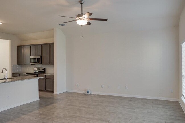 Building Photo - 3027 Dade Loop