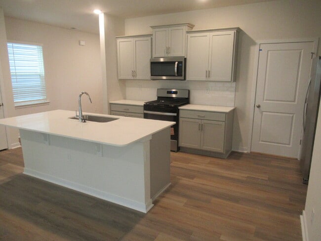 Building Photo - For Rent in Lincolnton — Spacious and modern 4-bedroom, 2.5 bath two story home designed for open...