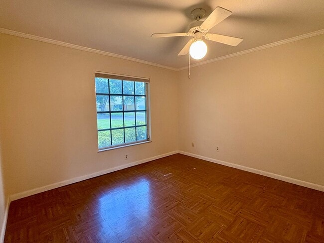 Building Photo - 3/2/2 POOL home in Stuart on 3/4 acre--NO HOA!