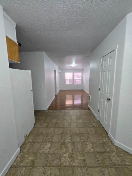 Building Photo - 318 N Tower Ave
