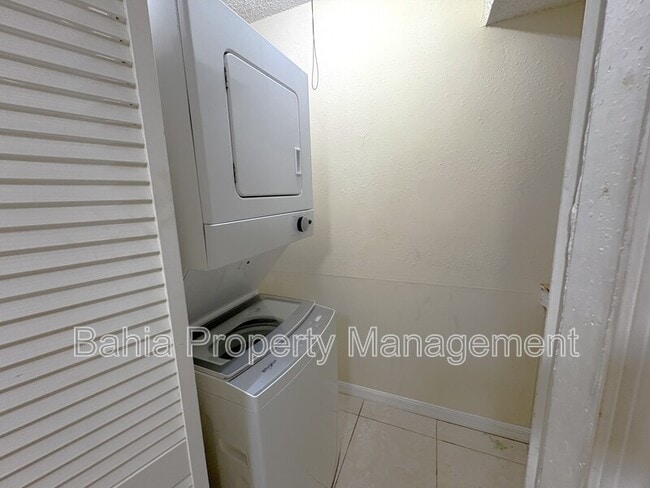 Building Photo - 7605 Nacido Ct