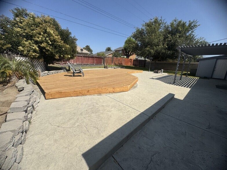 Building Photo - 2296 Cordero Ave