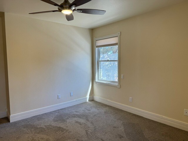 Building Photo - 281 Silver Queen S