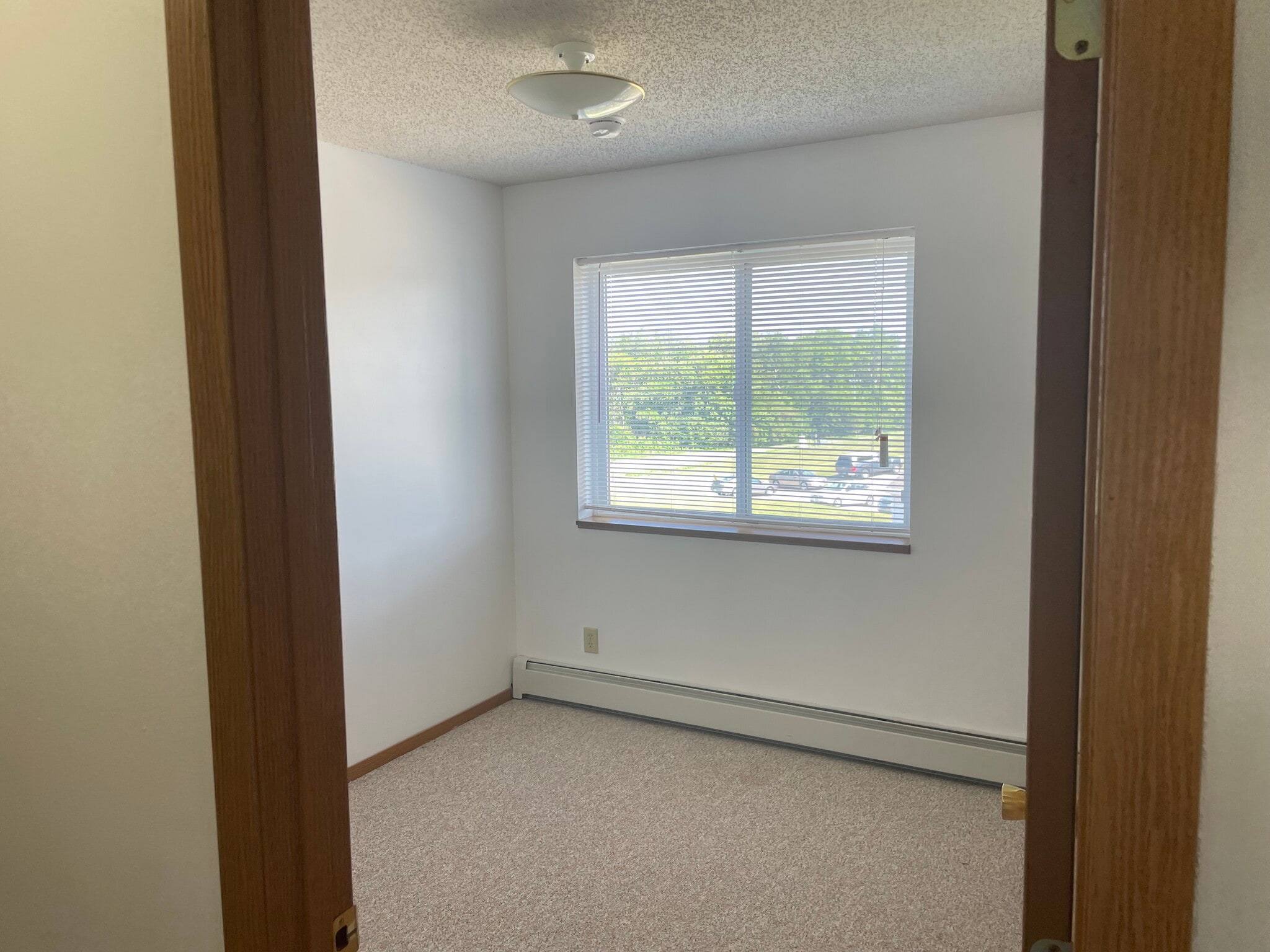 Building Photo - 664 Terrace Park Blvd