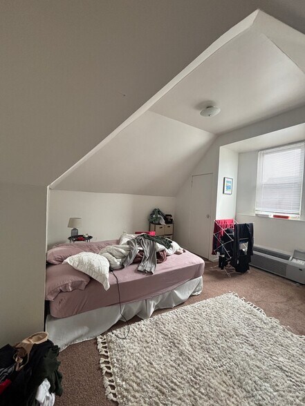 Building Photo - 6339 Marchand St