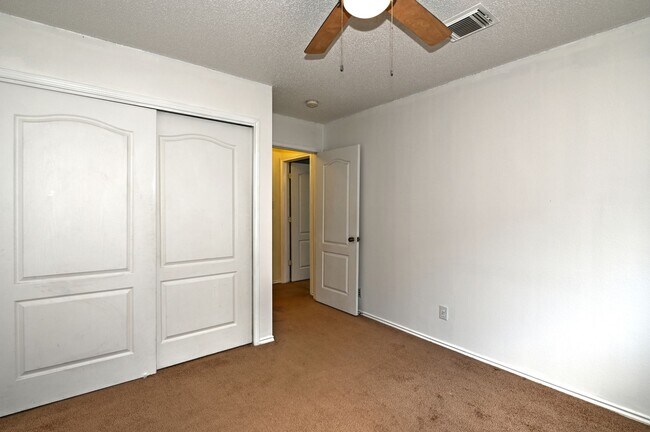 Building Photo - TWO STORY  |  4 BEDROOM  |  2.5 BATH  |  2135ft  |  GREAT SCHOOLS