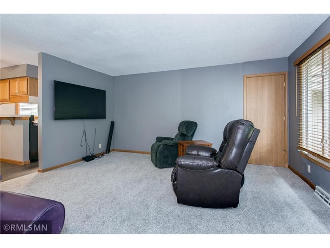 Building Photo - 4826 Grenwich Way N