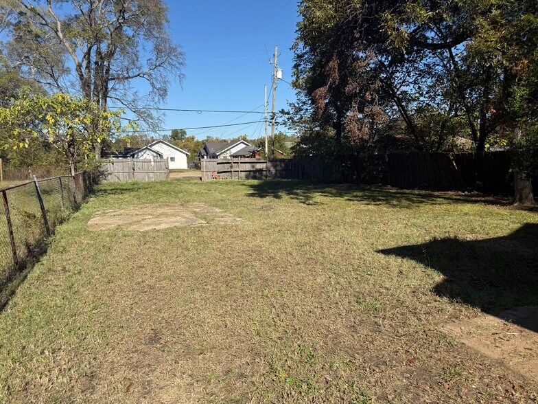 Building Photo - 1508 Alabama Ave SW