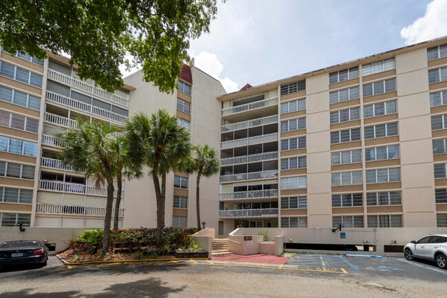 Building Photo - 6911 Environ Blvd