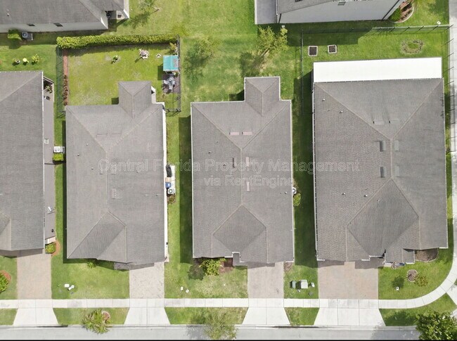 Building Photo - 2772 Mead Ave