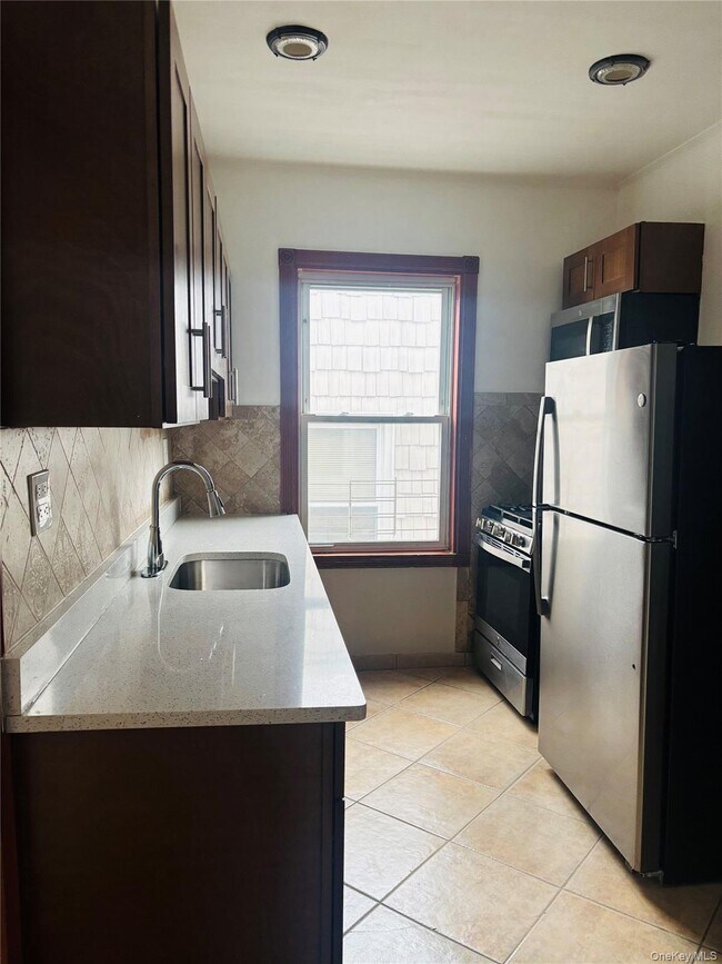 Building Photo - 177 Highland Blvd