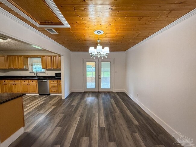Building Photo - 5801 Timberline Dr