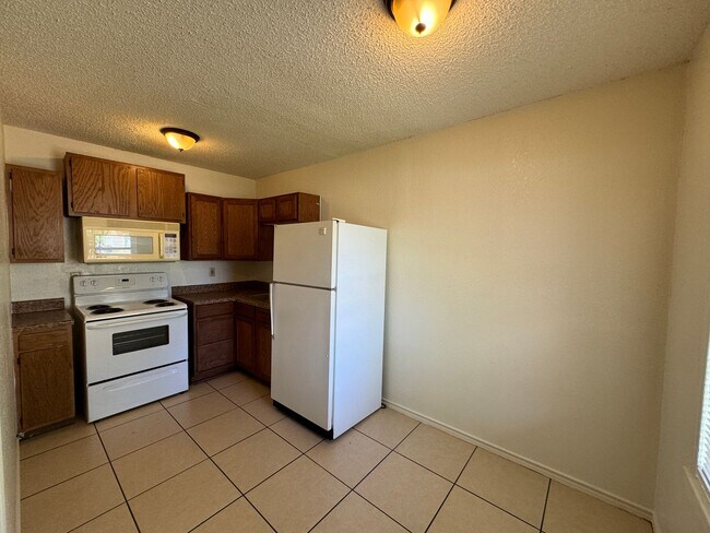 Building Photo - 1301 Franz Dr