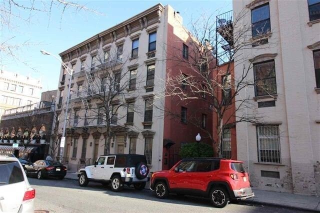 Building Photo - 41 1st St