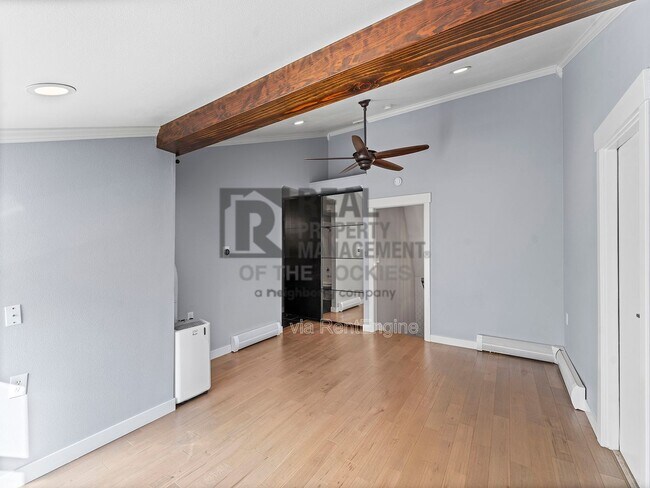 Building Photo - 512 E Monroe Dr