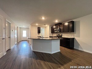 Building Photo - 823 Brown Thrasher