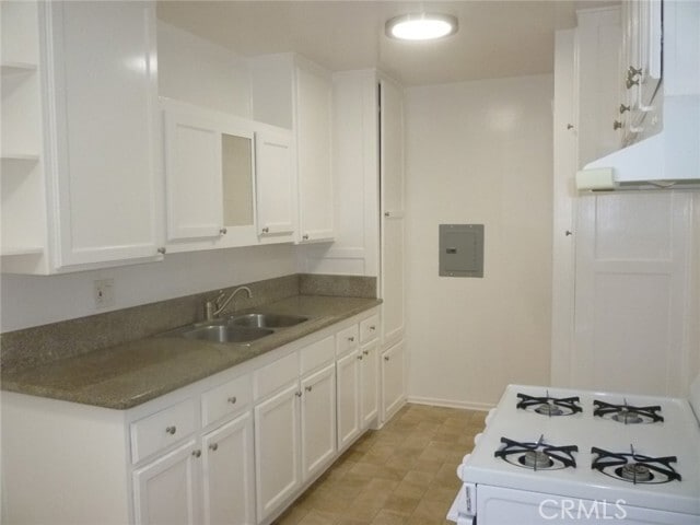 Building Photo - 16901 Crenshaw Blvd