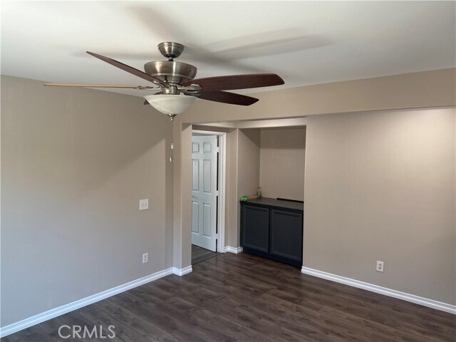 Building Photo - 1132 N Yucca Ave