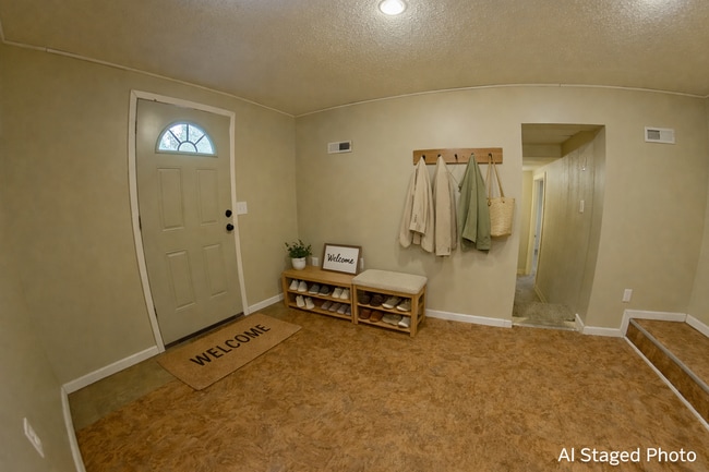 Building Photo - 1601 Leavenworth St