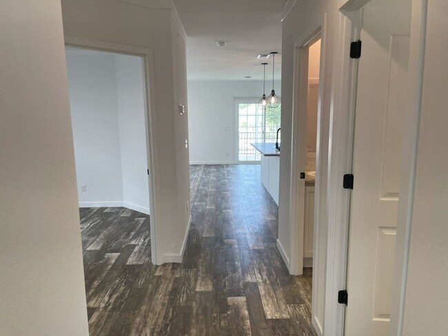 Building Photo - 5715 Blue Harbor Dr
