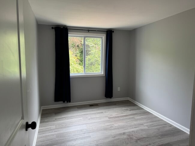 Building Photo - 5585 Hecate Ct