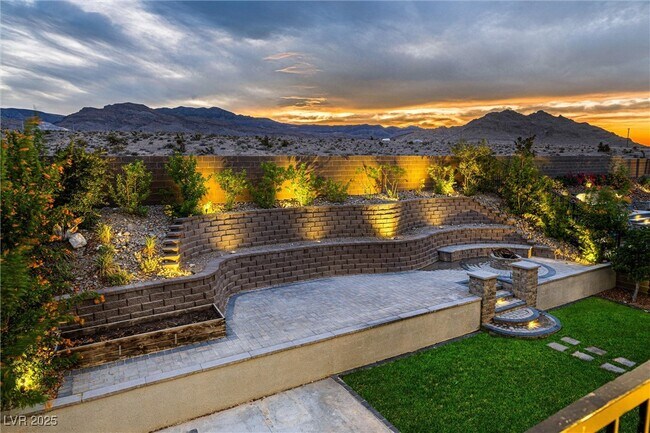 Building Photo - 4631 Amazing View St