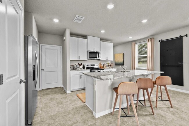 Building Photo - 8683 Holly Grv Ct