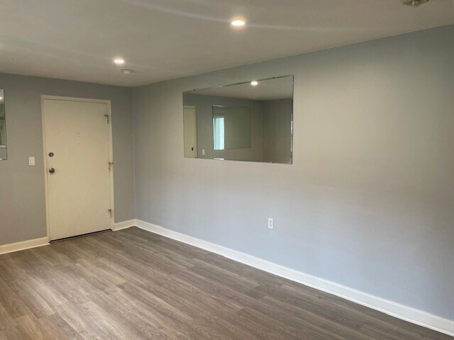 Building Photo - 808 Willard St