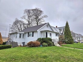 Building Photo - 1203 Smithson Ave