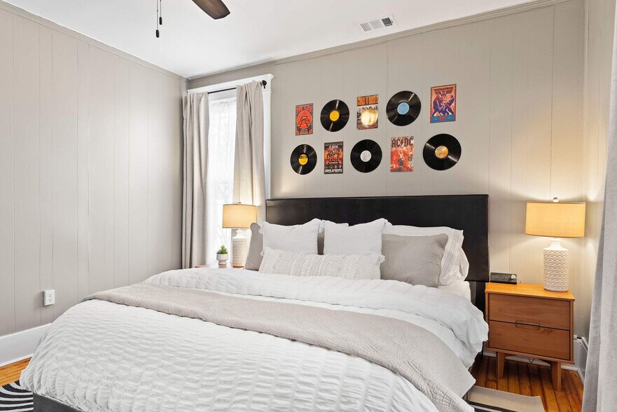 Building Photo - 30 N Auburndale St