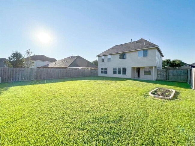 Building Photo - 18102 Red Oak Manor Ln