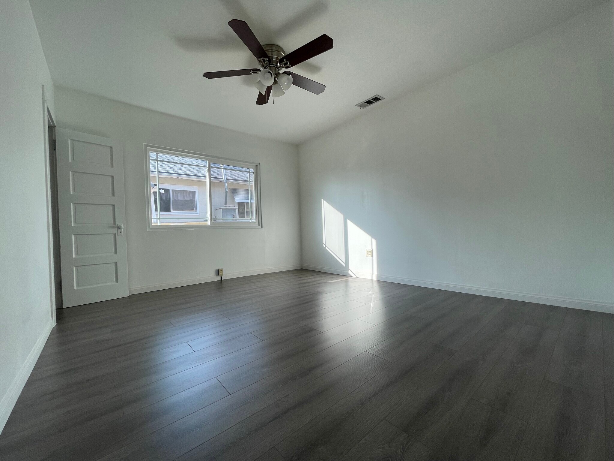 Building Photo - 3831 Drysdale Ave