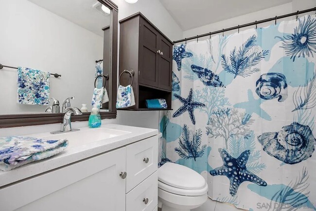 Building Photo - 207 Carissa Dr