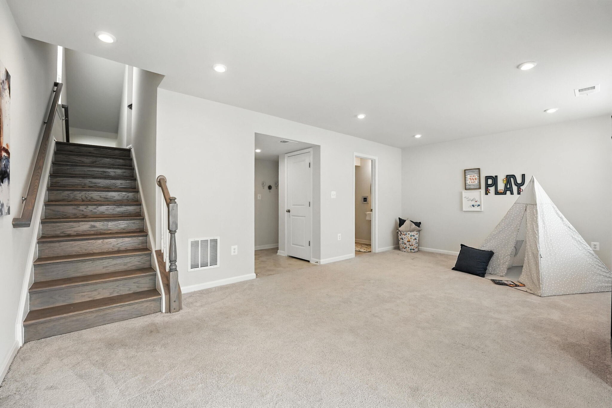 Building Photo - 18286 Summit Pointe Dr