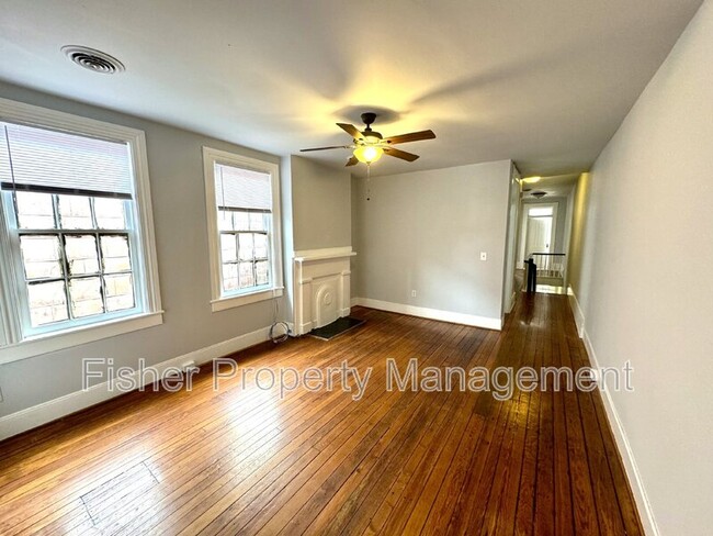 Building Photo - 104 E Leigh St