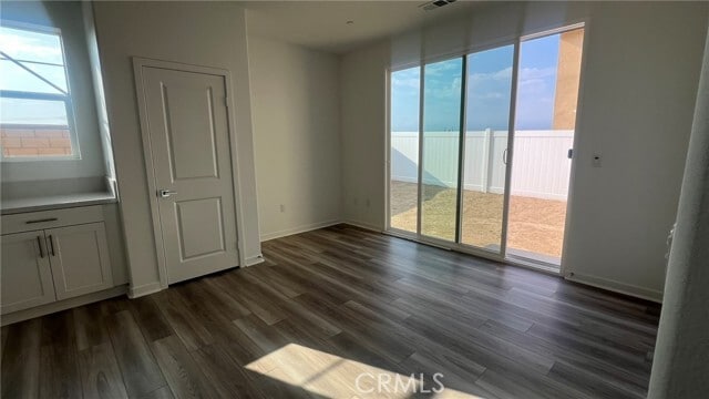 Building Photo - 10840 Pala Bells St