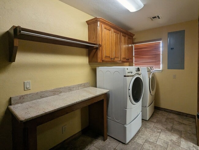 Building Photo - Quiet Country Living with Space, Privacy & Modern Comforts