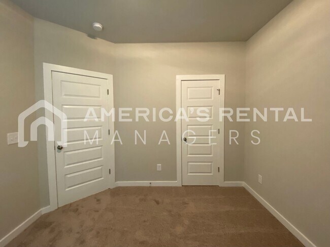 Building Photo - Home for Rent in Thorsby! Available NOW!!