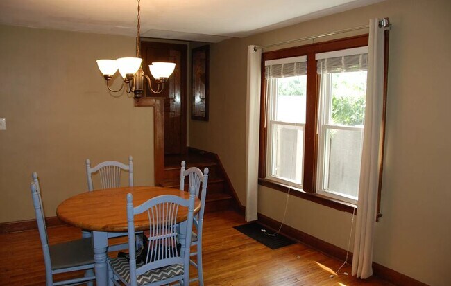 Dining Room - 3057 Sunset Dr