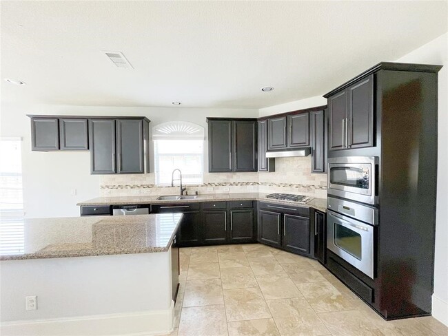 Building Photo - 27423 Sunrise Ranch Ln