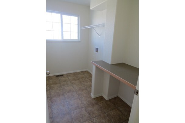 Building Photo - Spacious 3 Bed, 2 1/2 Bath in Berthoud