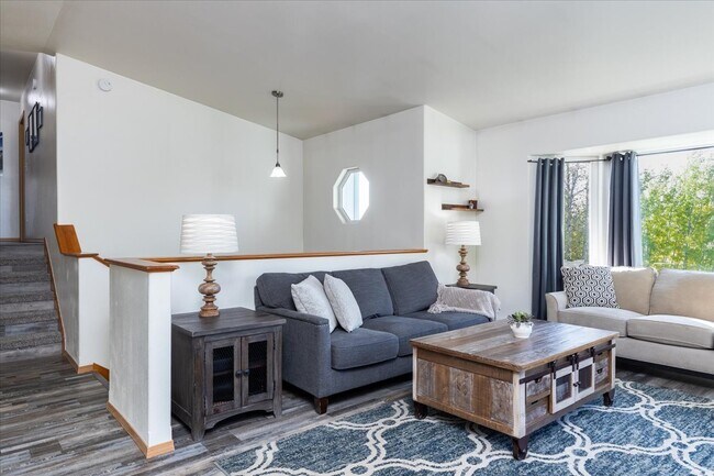 Building Photo - 310 Tipperary Ct